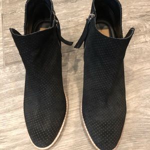 Dolce vita black suede booties 9